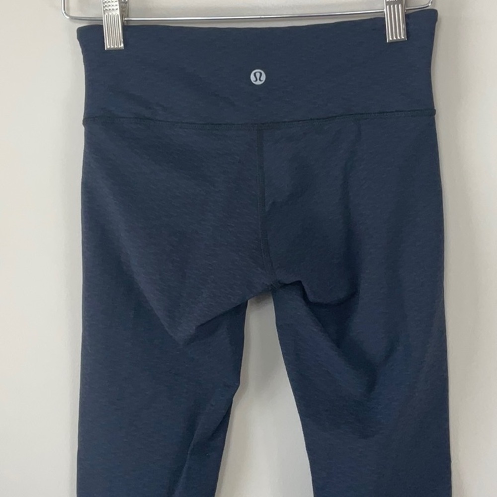 Lululemon blue black pattern tight